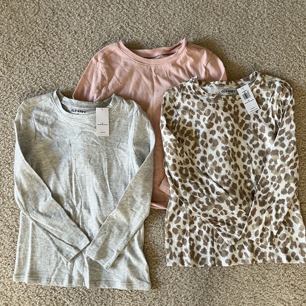 Old Navy 5T long sleeve shirts